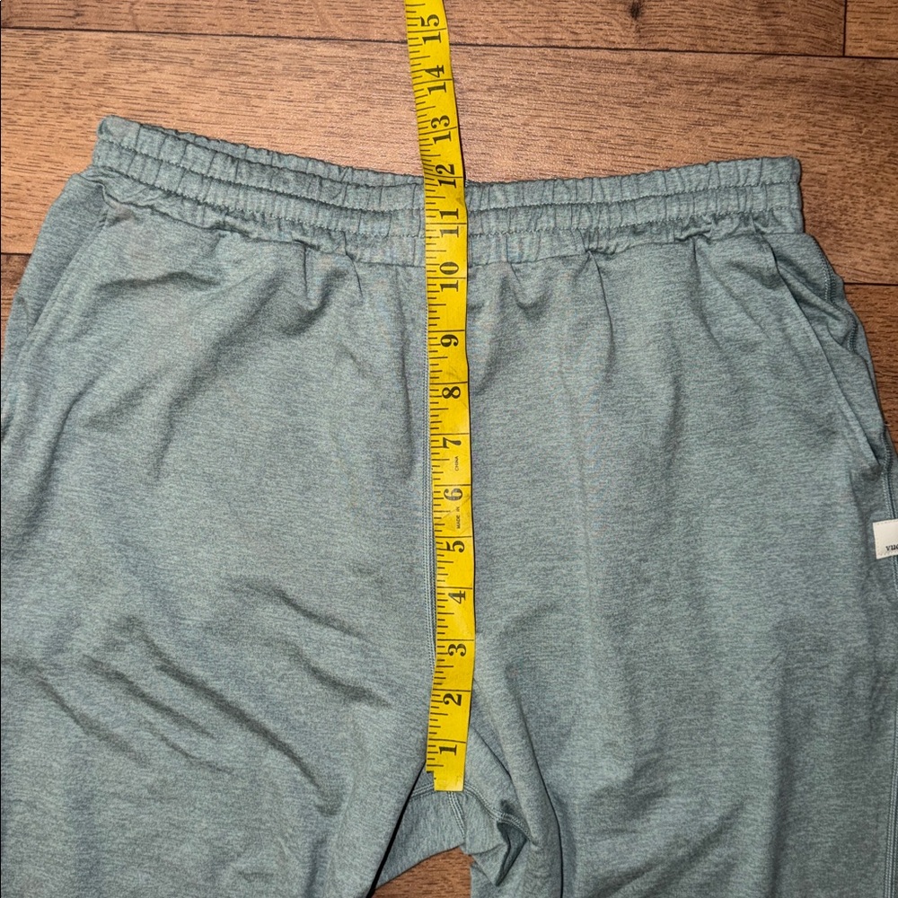 Vuori Size Small Boyfriend Sweatpant Green Comfortable Joggers Soft Yoga Pilates - Picture 11 of 12